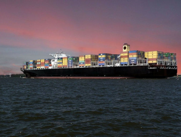 container ships creating pollution